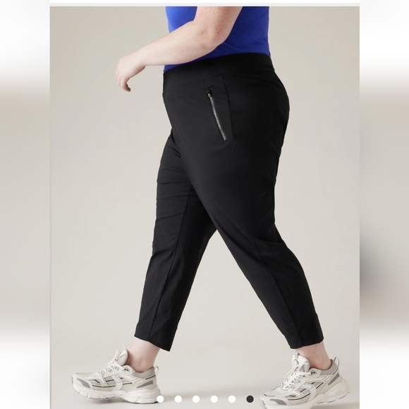NWT Athleta Trekkie North jogger, plus sz 20, women's black, New! - Picture 5 of 15